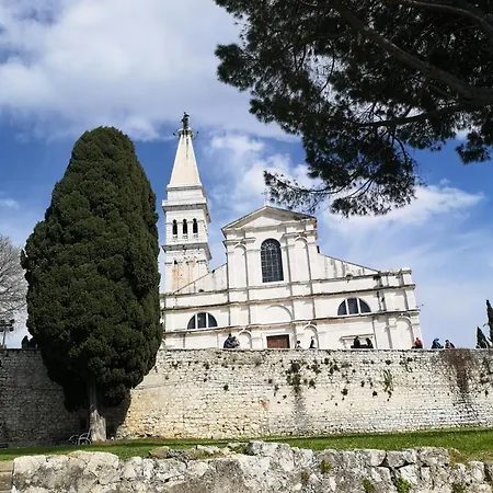 Michaela 4-sterne & Parking Appartement Rovinj